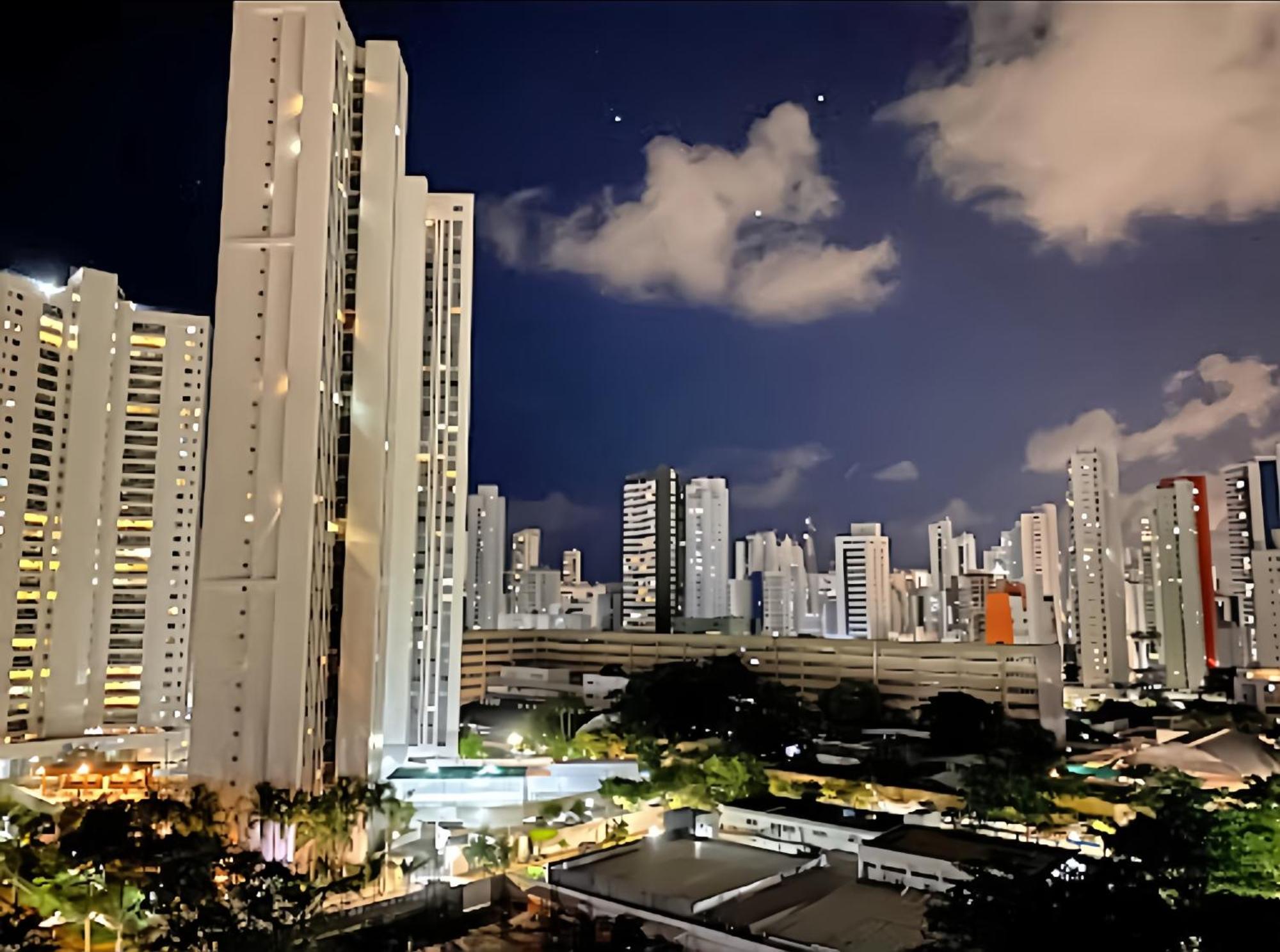 Flat Piscina No Rooftop Aluguel Temporada Em Ресифи Екстериор снимка